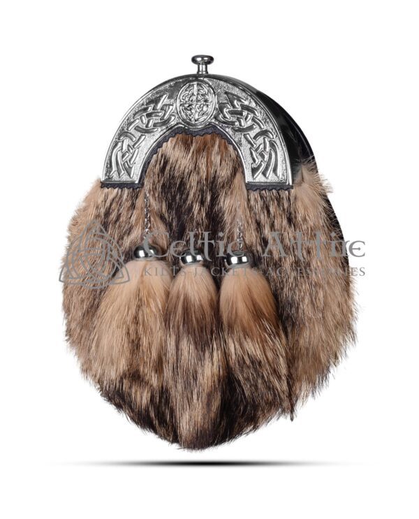 Coyote Fur Full Dress Sporran - Celtic Knot Cantle - Image 2