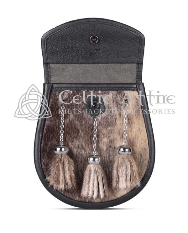 Laser Etched Stag Sporran - Semi Dress Seal Fur Sporran - Image 4