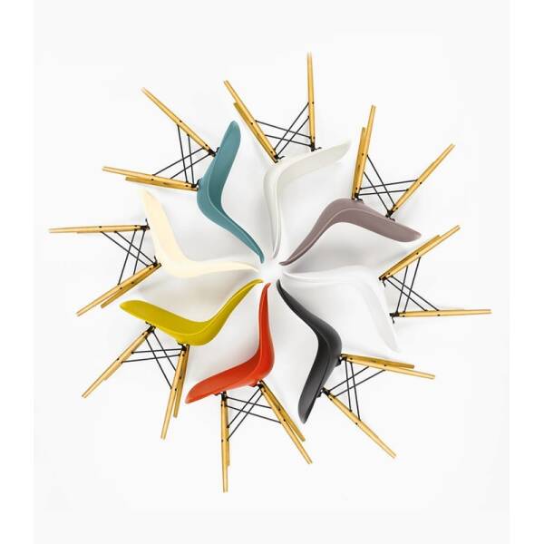 Eames plastic side chair - Image 4