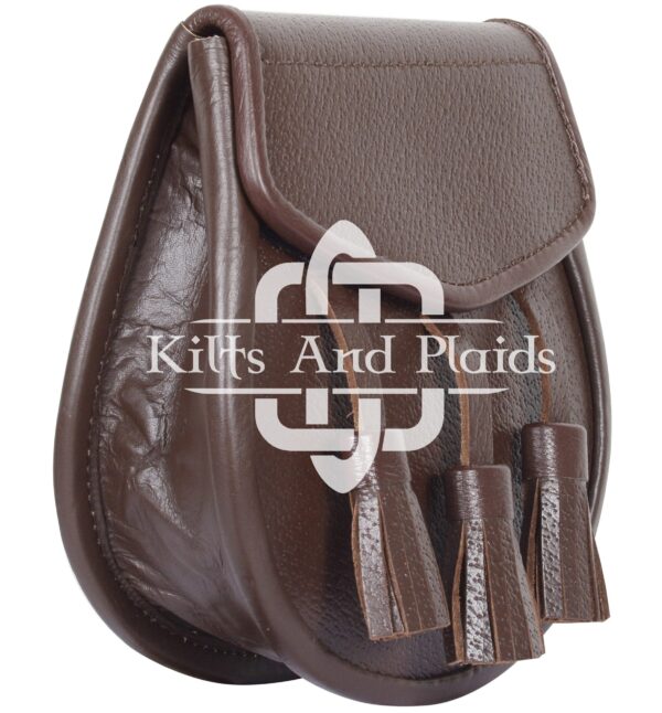 Plain Brown Leather Day Sporran - Image 2